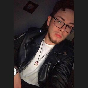 Meet your Posher, Justin